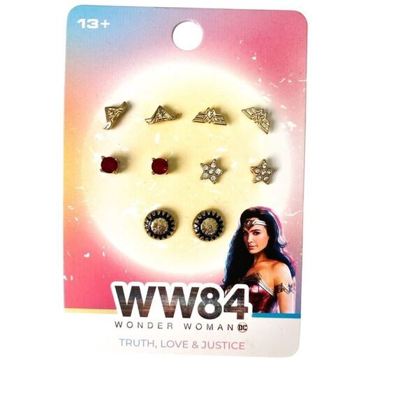 DC Comics Wonder Woman Nostalgic Gold Stud Fashion Earring Set - Picture 1 of 6